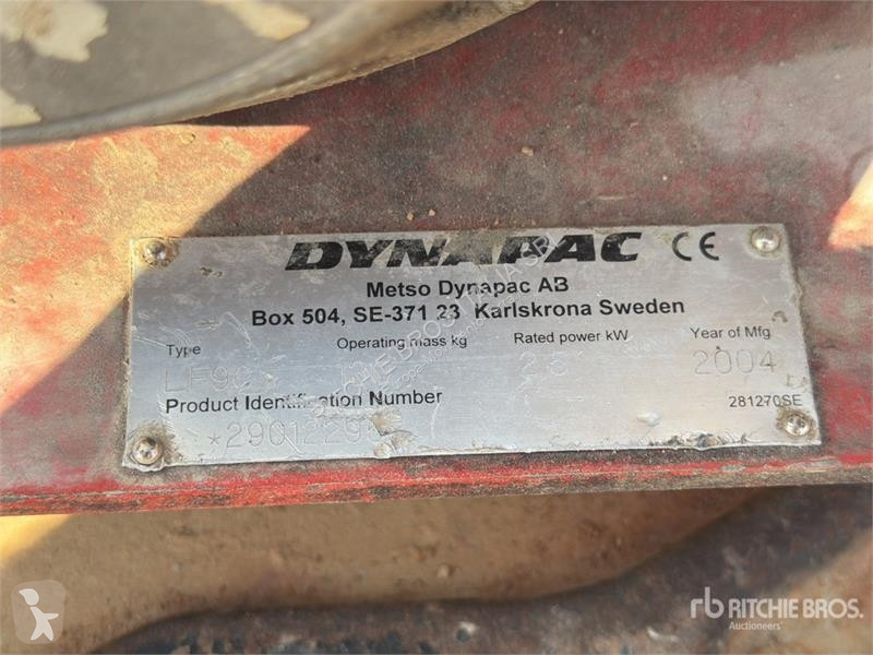 Дорожний коток Dynapac LF90