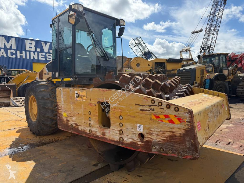 Дорожный каток Caterpillar CP 76