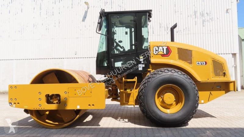 Compactador Caterpillar CS13