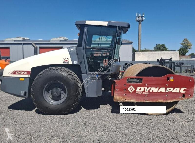 مدحلة Dynapac