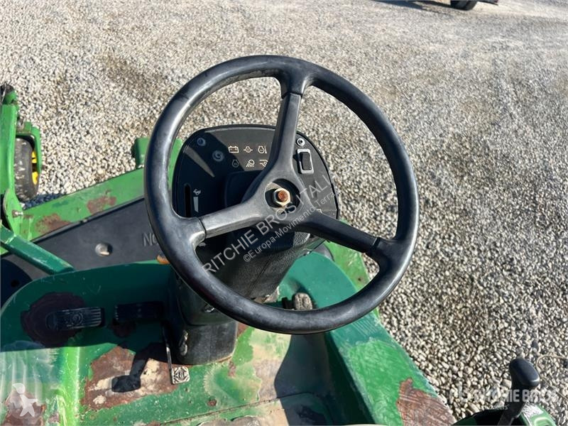 Compactador  1435 Mower Tractor