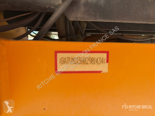 مدحلة JCB  VM115HD