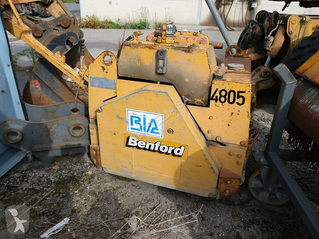 Compactador Benford 2-65B