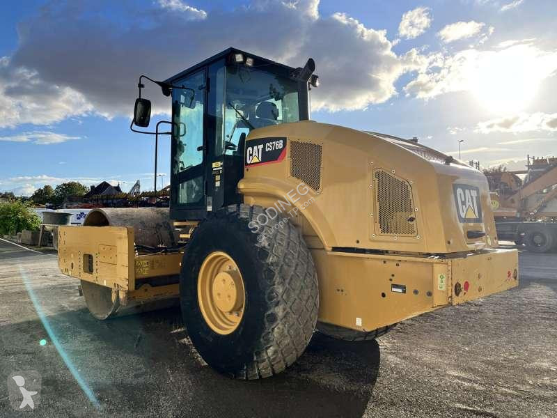 Compacteur Caterpillar