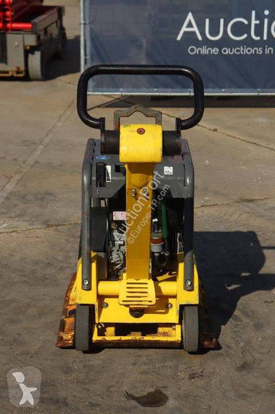 Валяк Neuson Vibroplate DPU 3060Hts