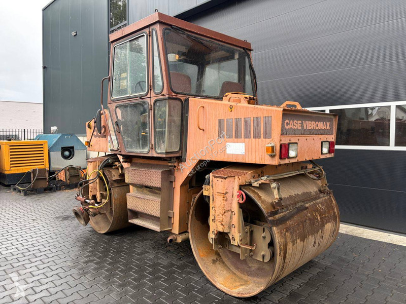 Compacteur Case W552