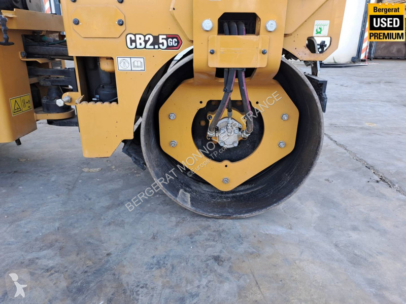 Валяк Caterpillar CB2.5GC