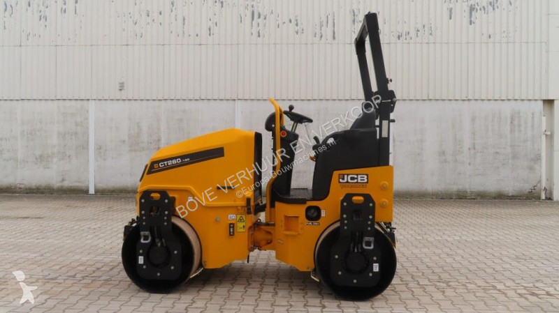 Валяк JCB