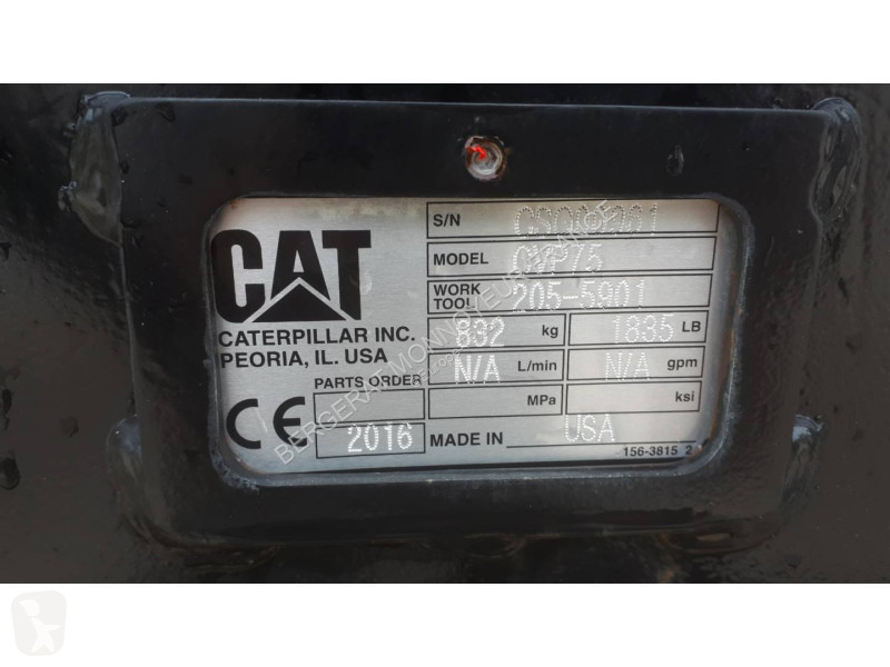 Compacteur Caterpillar CVP75