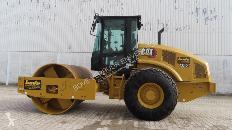 Валяк Caterpillar CS12