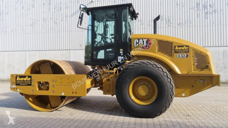 Валяк Caterpillar CS12
