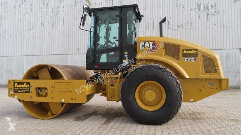 Валяк Caterpillar CS12