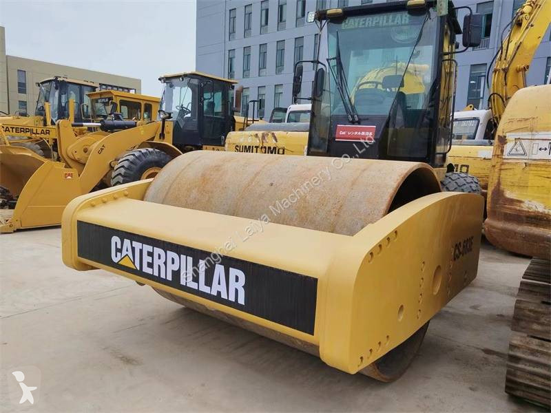 Compactador Caterpillar CS683E