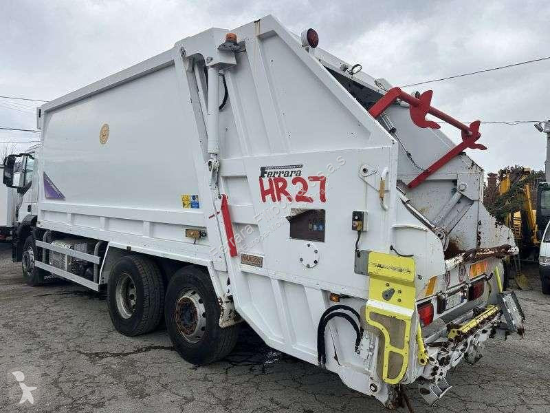 Compactor Iveco 330