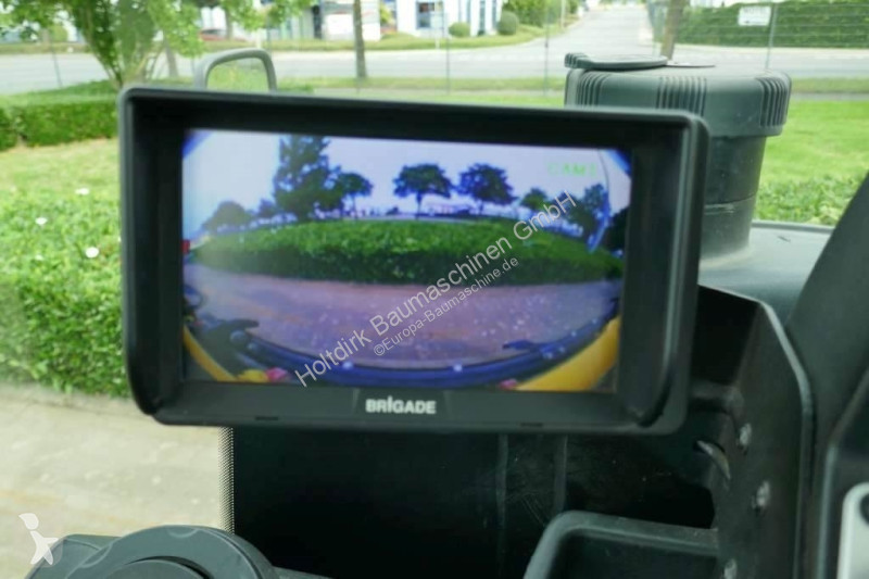Compactador Bomag AP-4v