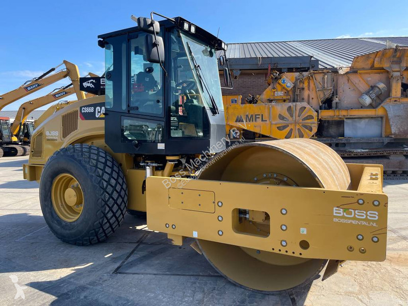 Compactador Caterpillar - Low Hours / CE...