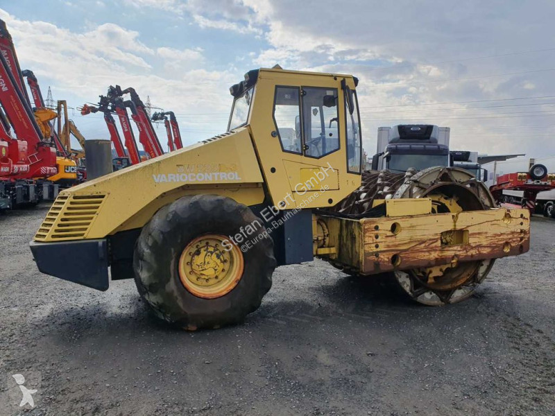 مدحلة Bomag BW 225 D-3 / 2001 / nur 3.824h! /...