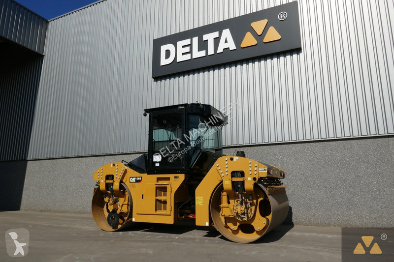 Compactor Caterpillar CB13