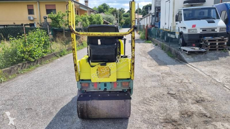 Compactador Ammann AV12E
