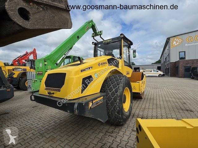 Compactador Bomag 213D-5