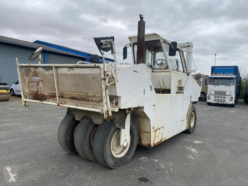 Compactor Caterpillar  PS300