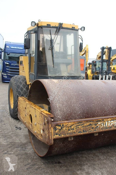 Compactor Caterpillar CS-563C