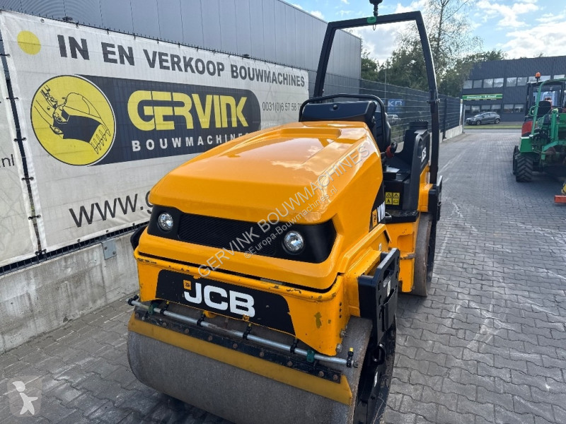 Compactador JCB VMT 430-130