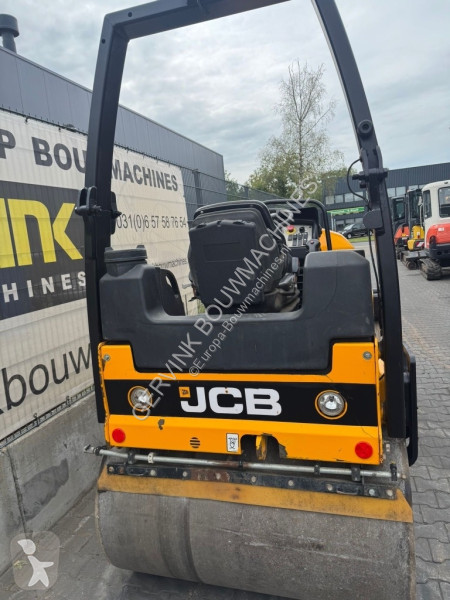 Compactador JCB VMT 430-130