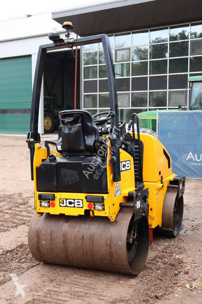 Compactador JCB VMT