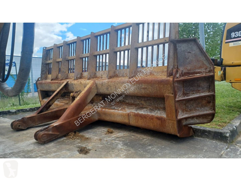 Zhutňovač Caterpillar 826G/LAME/AYH
