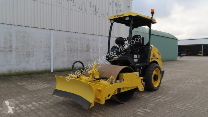 Compactador Bomag BW124 DH-5