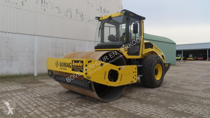 Compactador Bomag BW213 DH-5