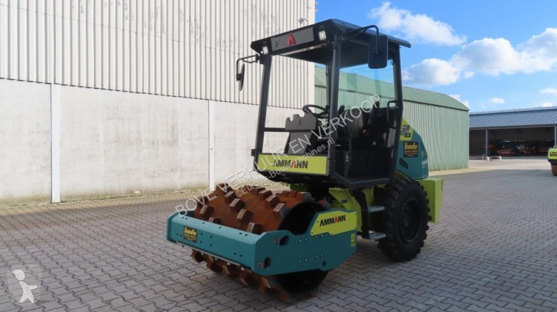 مدحلة Ammann ARS30