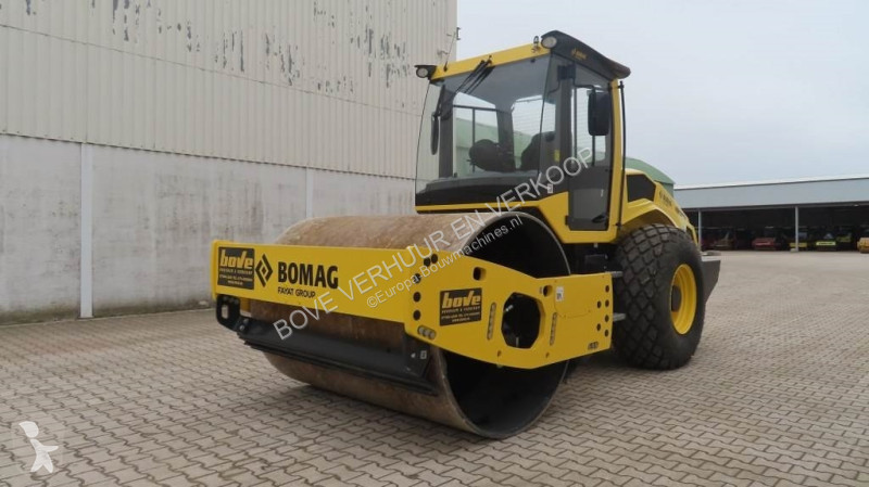Compactador Bomag BW213 DH-5