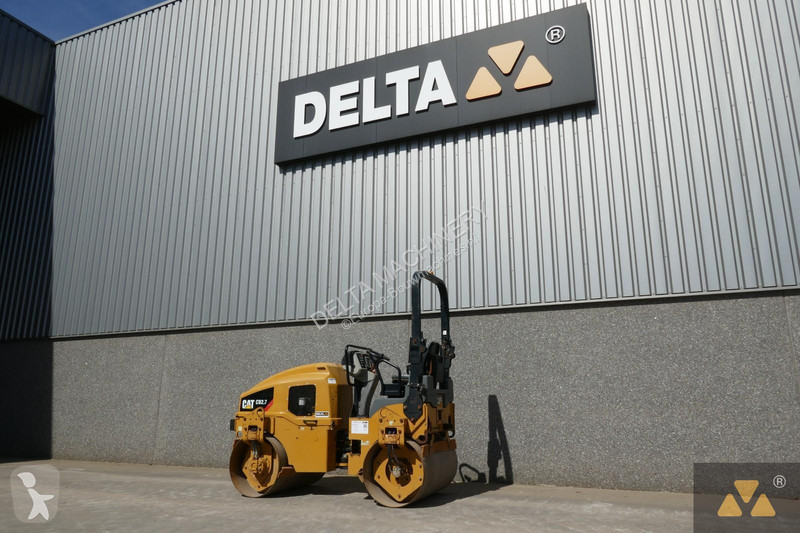 مدحلة Caterpillar CB2.7