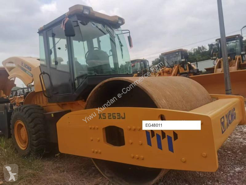 Zhutňovač XCMG XS263J
