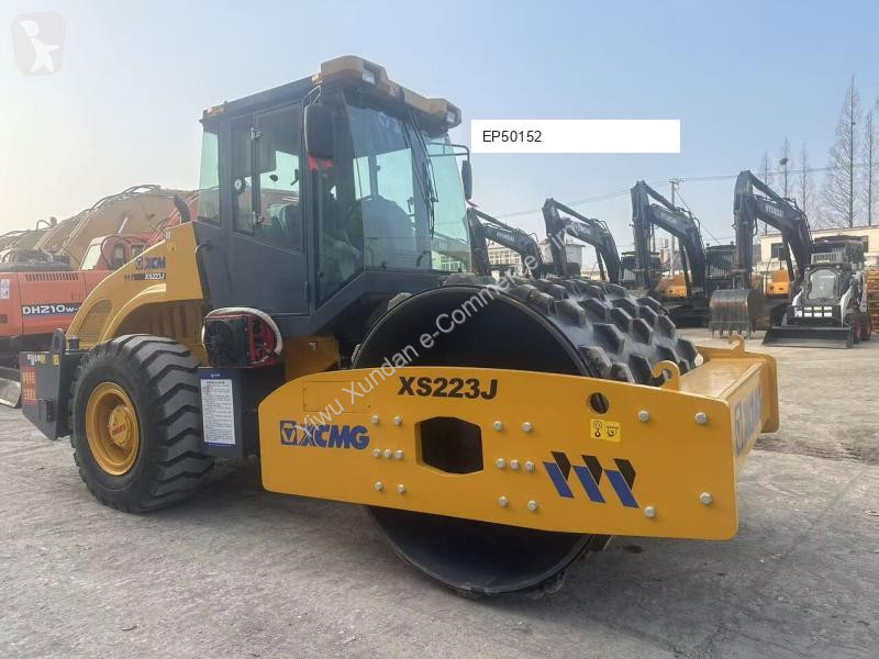Zhutňovač XCMG XS223J