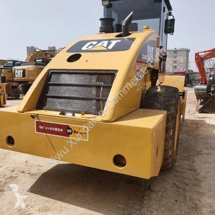 مدحلة Caterpillar