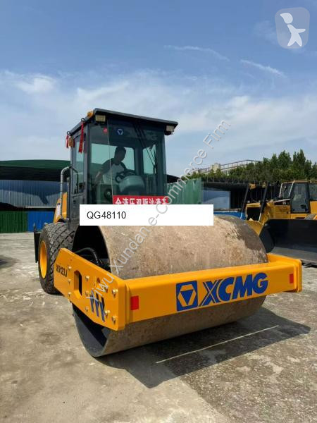 Zhutňovač XCMG XS123J