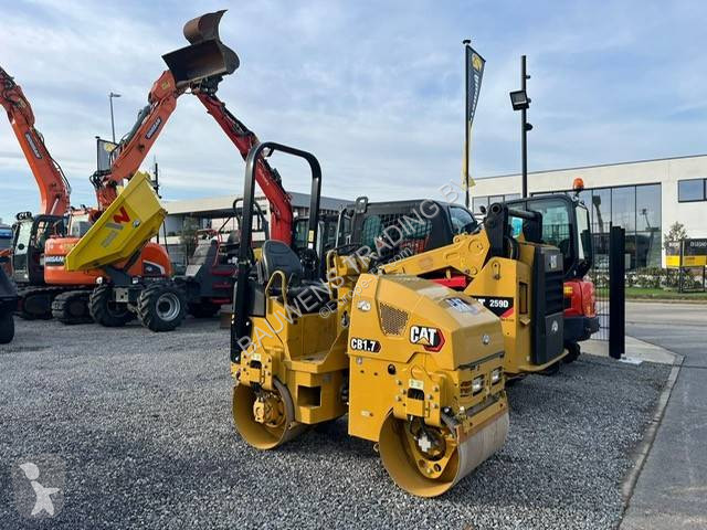 Jordstamper Caterpillar CB 1.7