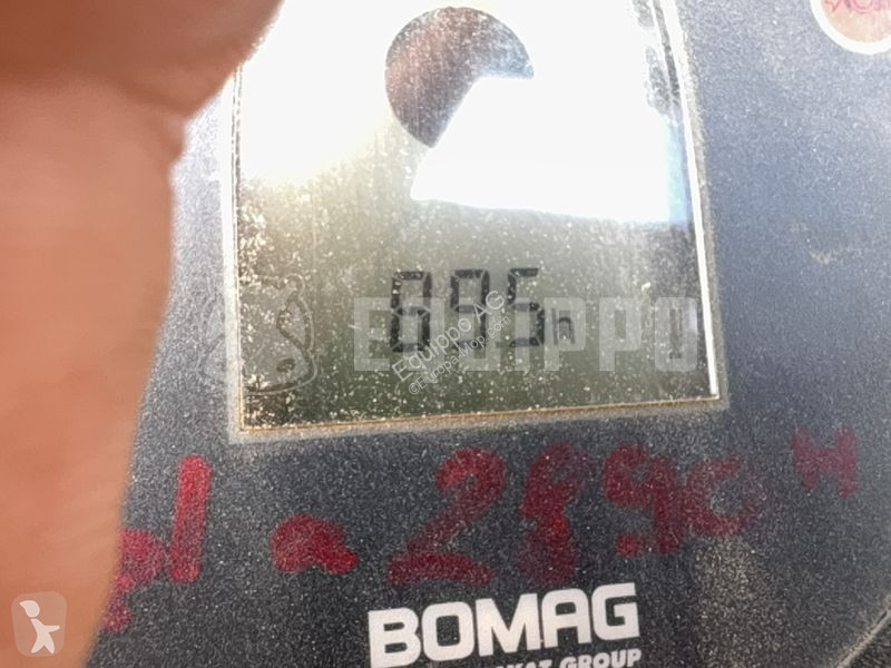 Zhutňovač Bomag AD4