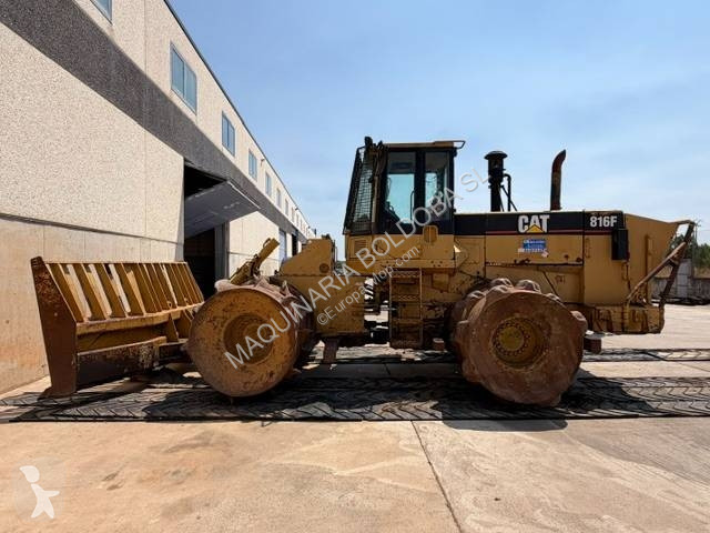 Compacteur Caterpillar