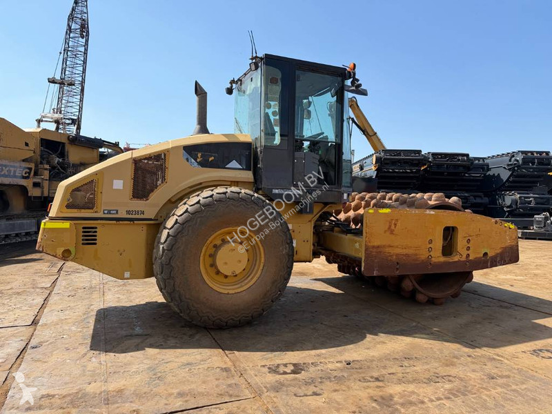 Zhutňovač Caterpillar CP 76