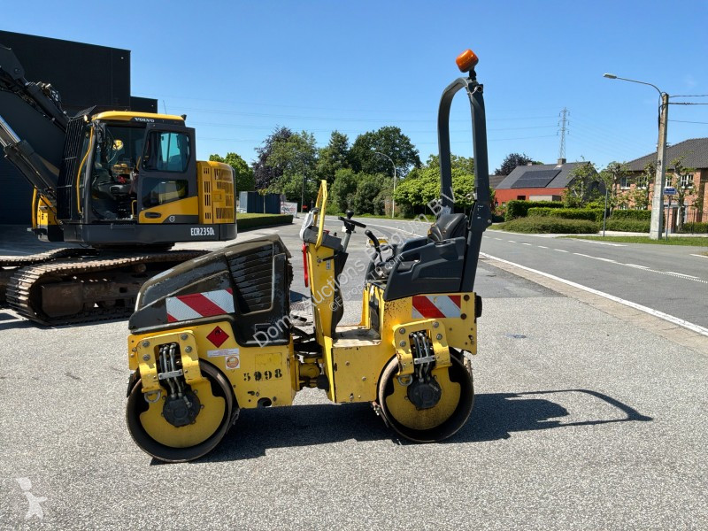 Compattatore Bomag BW100