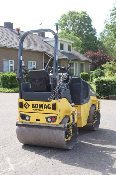 مدحلة Bomag BW120 AD4
