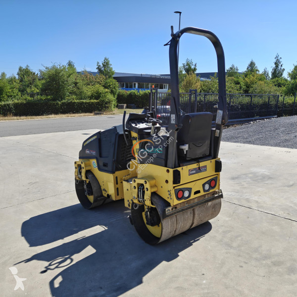 مدحلة Bomag BW100 ADM5