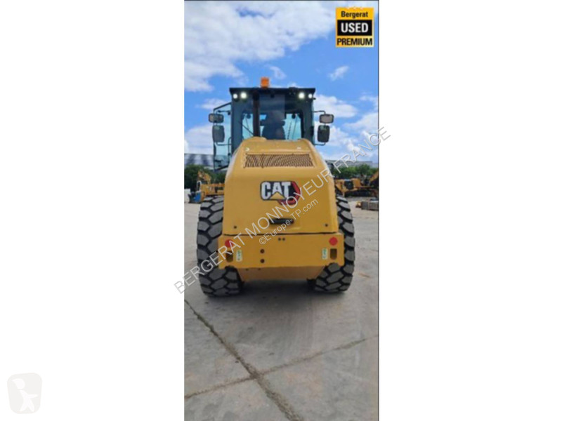 Compacteur Caterpillar
