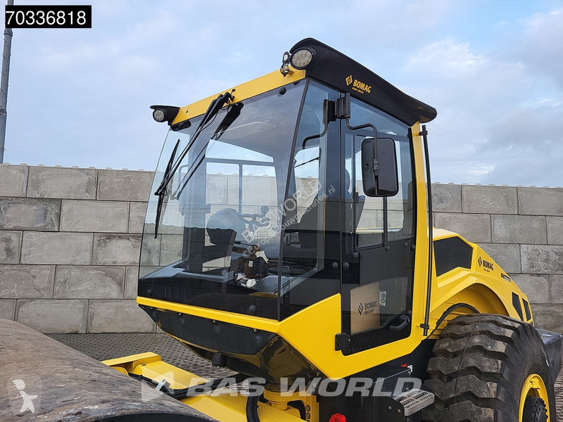 Vibrohenger Bomag BW226 D-5 CL Cummins Engine