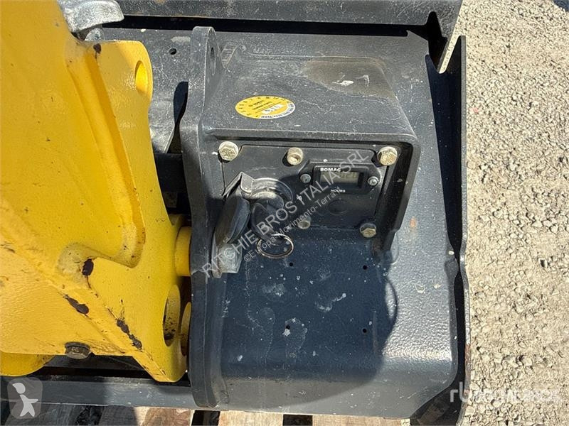 Compactador Bomag BPR 70/70D Vibratory Plate...
