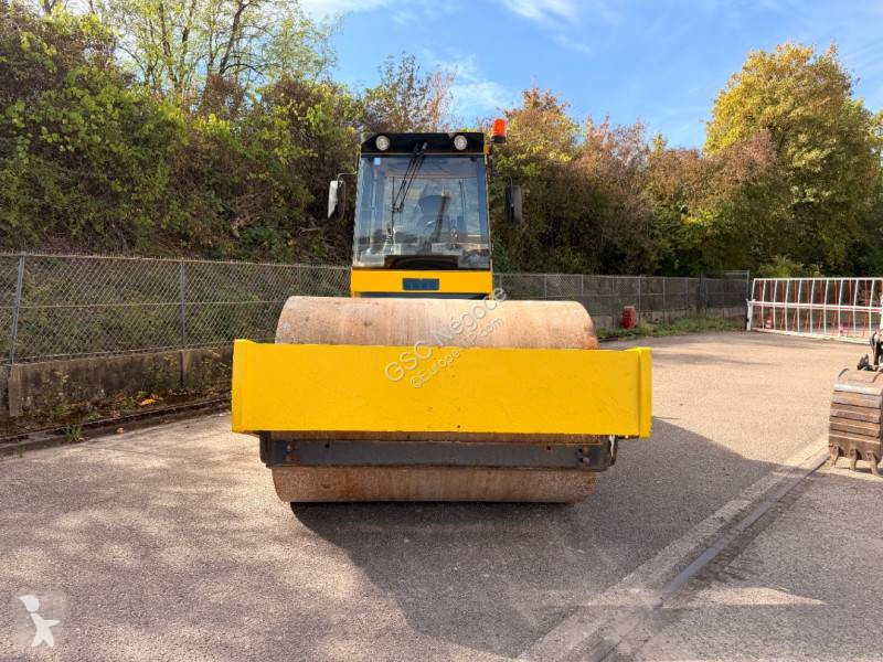 مدحلة Bomag BW216 D-4
